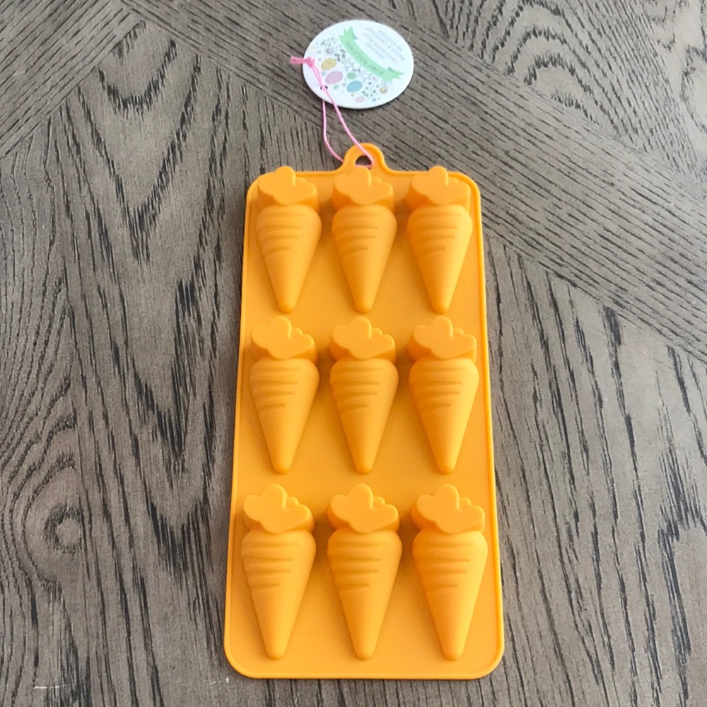 Mini Carrots Silicone Mold NWT Easter Garden Seasonal Craft Resin Ice Cube Craft